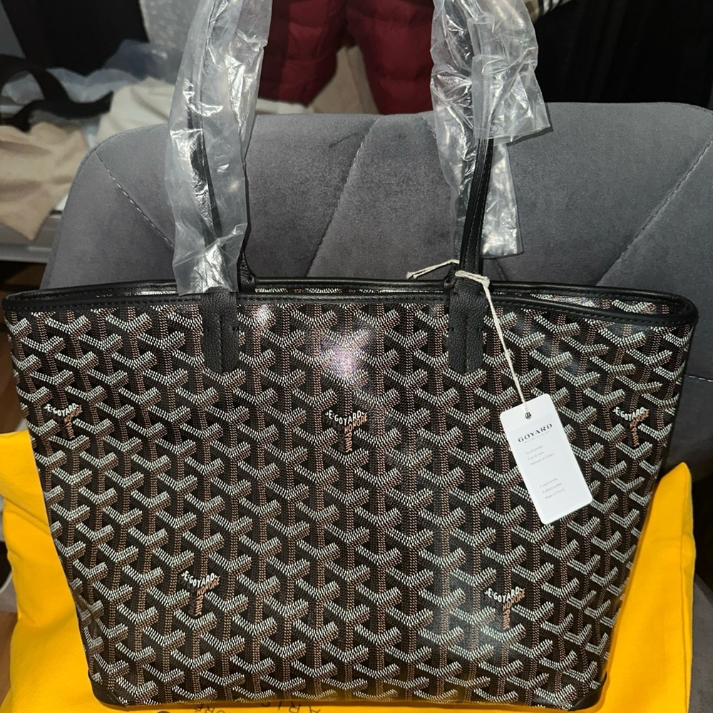 Goyard artois PM tote brand new with tags and dust bag